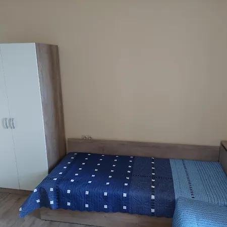 делукс 2 * Burgas