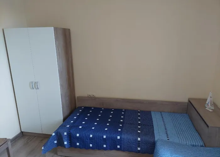 делукс 2 * Бургас