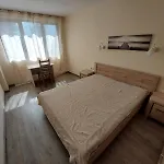 Apartment делукс 2 Burgas