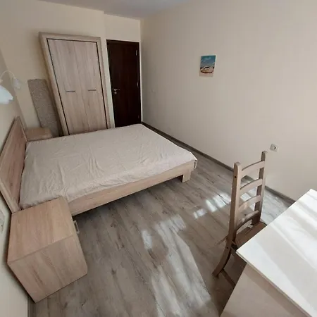 делукс 2 Апартамент *